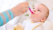 ¡Cuidado! Estos son los 2 alimentos que nunca debes darle a tus hijos si tienen menos de 4 años