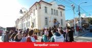 Docentes y trabajadores del Correo Argentino protestaron en pleno centro