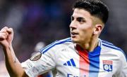 Lyon salvó la ropa con un golazo de tiro libre de Thiago Almada