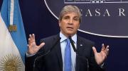 Luis Caputo anunció que el lunes se levanta el cepo cambiario tras el acuerdo con el FMI