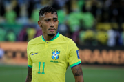 Rapinha calentó el clásico, pero la Selección Argentina respondió fiel a su estilo en la cancha