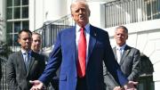 Piden investigar a Donald Trump por beneficiar a inversores privilegiados