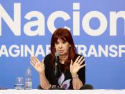 Cristina Kirchner dice que no puede subsistir sin su jubilación de privilegio y no consigue un juez que se la restituya