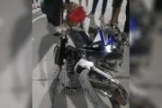 Accidente en el B° René Favaloro entre una motocicleta y camioneta dejó un herido