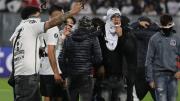 Los hinchas de Colo Colo recibieron fuertes sanciones tras el escándalo ante Fortaleza