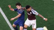 Aston Villa ganó pero no le alcanzó ante PSG
