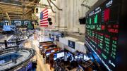 Mercados globales: Wall Street y Europa caen tras señales de desaceleración y cautela de los bancos centrales