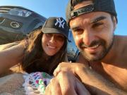 Tiró a su esposa al río y ahora dice que sus suegros lo quieren matar