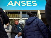 Por qué los padres de casi un millón de chicos dejaron de cobrar la Asignación Familiar por Hijo