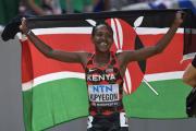 Kipyegon buscará romper la barrera de los 4 minutos en la milla en París