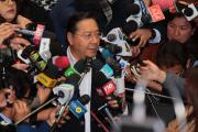 Luis Arce critica la propuesta de Loza de portación de armas para dirigentes del Trópico