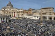 Los cuatro futbolistas que despidieron al Papa Francisco