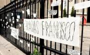 Mar del Plata: Jóvenes llenan la Catedral con mensajes para el Papa