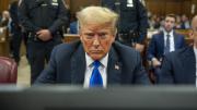 Una jueza impide a Trump exigir la prueba de ciudadanía como condición para el registro de votantes