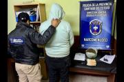 El nerviosismo lo delató: Le hallan casi un kilo de flores de marihuana