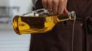 El consejo de expertos para distinguir un aceite de oliva de calidad de uno deficiente