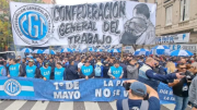 Tensión, reclamos y protocolo antiprotestas en la Marcha del Día del Trabajador 