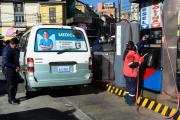 Confederación de Chóferes exige al gobierno regularizar la distribución del combustible