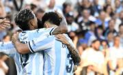 Racing derrotó a Newell’s con uno menos