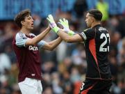 Aston Villa del Dibu Martínez ganó y sigue en la pelea por un boleto para la próxima Champions League