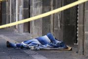 Levantan el cadáver de un hombre cerca a la Contraloría