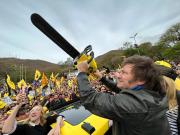 Javier Milei arremetió contra Leandro Santoro por el video de la motosierra desarmada y lo acusó de integrar la casta de políticos con CUIL virgen