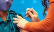 Más de 500,000 dosis de vacunas contra la influenza para niños llegan a Bolivia