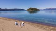 Vacaciones en Bariloche 2025: el pueblo de montaña, pocos habitantes y un lago que invita a quedarse a vivir