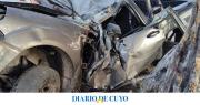 Un joven chocó contra un árbol y murió en Mendoza