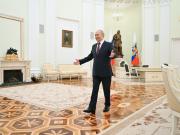 Vladimir Putin prepara su gran desfile militar mientras sus fuerzas bombardean Ucrania dos días antes de una tregua unilateral