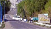 Mujer habría intentado arrojar a su hija de 2 años a un camión