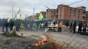Arde Trelew por manifestación de la UOCRA