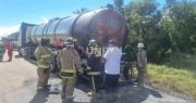 Municipio de La Guardia: Bomberos controlan incendio en la parte trasera de una cisterna