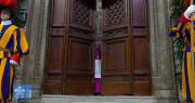 Elección del nuevo papa: Se cierran las puertas de la capilla Sixtina para comenzar la votación