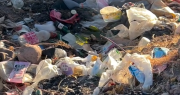 Video: indignación por un basural en Barreal, cerca del río San Juan