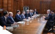 EXCLUSIVO: Caputo prometió a supermercadistas y ahora 120 mil empleados se quedaron sin aumento