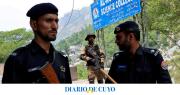 Escala la crisis entre la India y Pakistán: bombardeos, disparos de artillería y más de 30 muertos