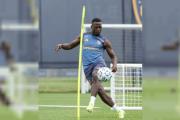 Baja sensible en Boca: Advíncula no podrá jugar los Playoffs del Torneo Apertura