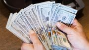 Cerca de su récord: el precio con el que abrirá el dólar este viernes 9 de mayo en los bancos