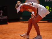 Peyton Stearn eliminó a Naomi Osaka en el WTA 1000 de Roma pero la pasó muy mal: calambres, agobio y vómitos por culpa de la exigencia y el calor
