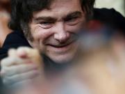 Fitch le sube la nota a la Argentina, pero alerta sobre las reservas y pone la mira en las elecciones