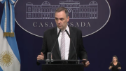 El Gobierno postergó el anuncio sobre los “dólares del colchón”