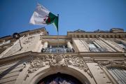 Francia y Argelia se acercan a una ruptura histórica con expulsiones cruzadas de funcionarios