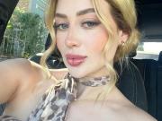 Quién es la misteriosa mujer que aparece en el video del asesinato de la influencer Valeria Márquez