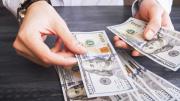 Bimonetarismo en marcha: las fintechs refuerzan su infraestructura para captar más operaciones en dólares