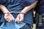Sujeto abandonó a su hija de 9 años en la puerta de una escuela primaria