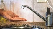 Corte de agua en siete barrios por rotura en el acueducto del ‘99’