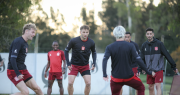 Estudiantes inició una semana de definiciones con la vuelta a los entrenamientos en City Bell