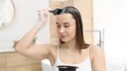 Dile adiós a las canas y oscurece tu cabello con tinte casero de dos ingredientes