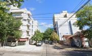 Vandalizaron el portón de un garage de Barrio Norte